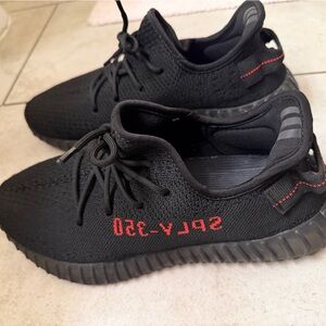 Men’s Yeezys 350 adidas boost trainers